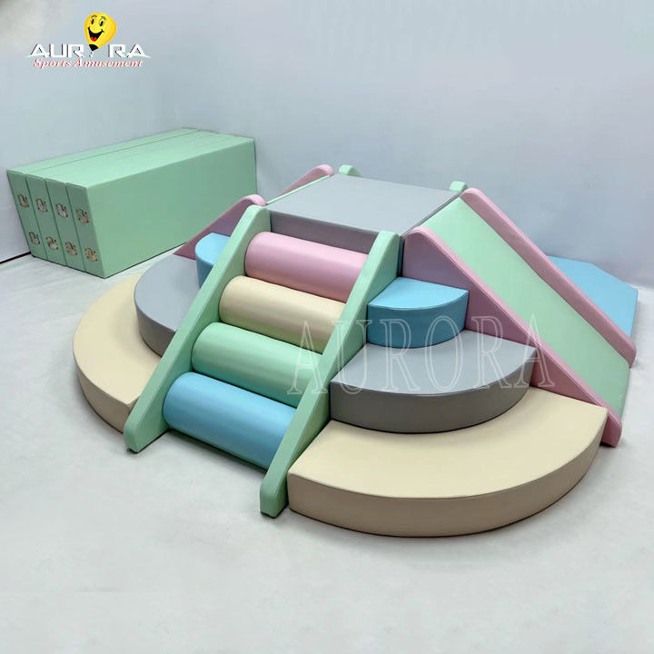 Pastel Baby Soft Play Bloków wspinaczkowych do wynajęcia na imprezy
