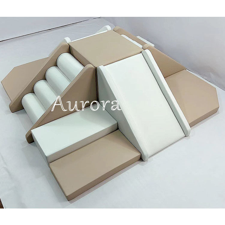 Sprzęt do zabawy w pomieszczeniach