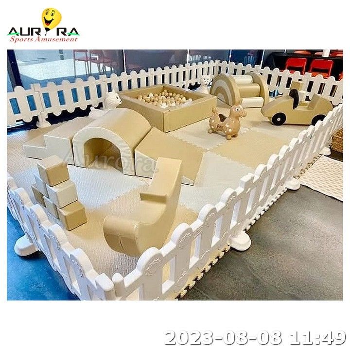 Sprzęt do zabawy miękkiej Slide Indoor Soft Play For Kids Soft Play Set Sprzęt brązowy