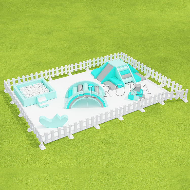 Sprzęt do zabawy biała i niebieska pianka do zabawy