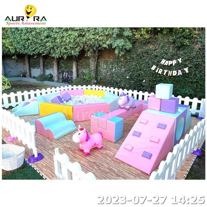 Miękkie zabawki wspinacze sprzęt na zewnątrz dzieci zabawki Blue Ball Pit Plac zabaw w pomieszczeniu