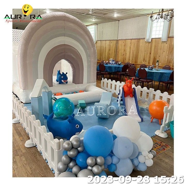 White Bouncy Castle White Soft Play Sets Sprzęt do zabawy