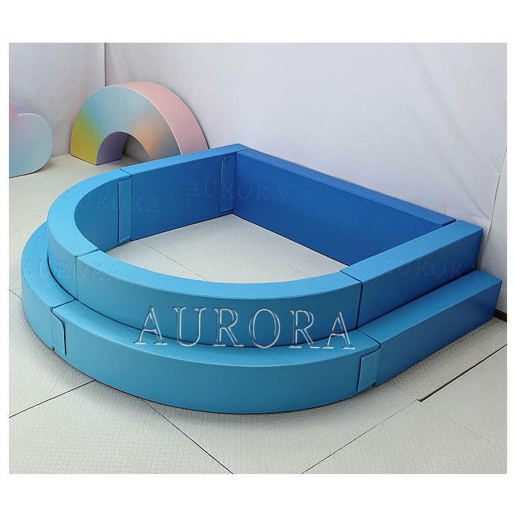 Cyan Blue Ball Pit Kids Soft Play Equipment Play Party Kolorowe chmury Arch